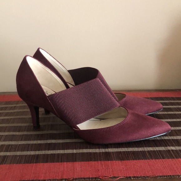 Wine Colored Life Stride Pumps - Picture 2 of 7